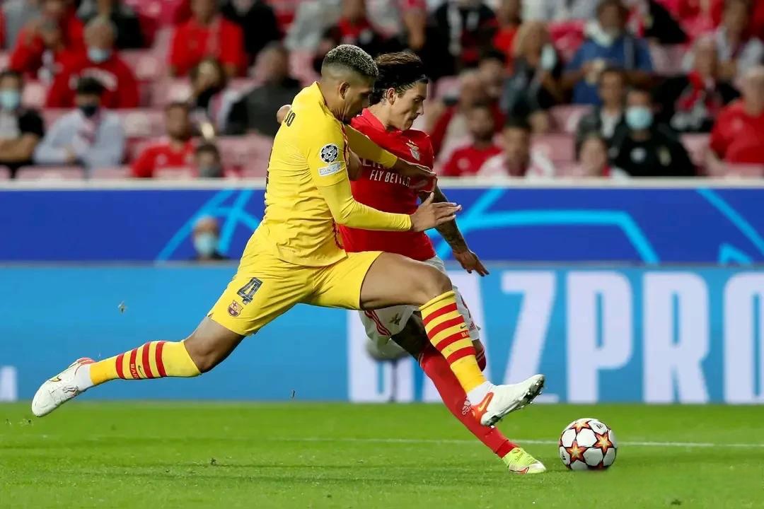 冲刺阶段本菲卡备战社区盾,遗憾出局细节曝光,气氛紧张,年轻球员得到机会(本菲卡足球俱乐部主力阵型分析最新)-友博网址