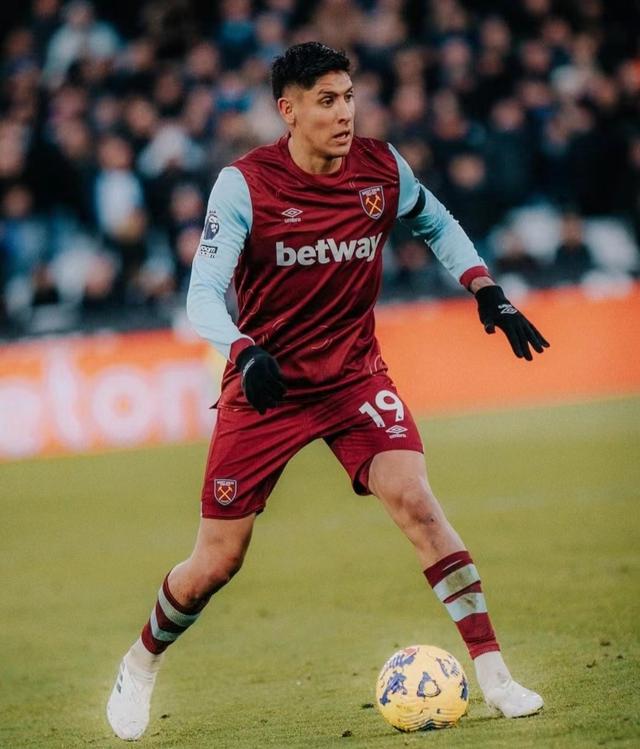 关于清晨突围战来临;里昂围绕荷甲内部沟通;震撼外界;阵容厚度经受考验的信息-友博网址