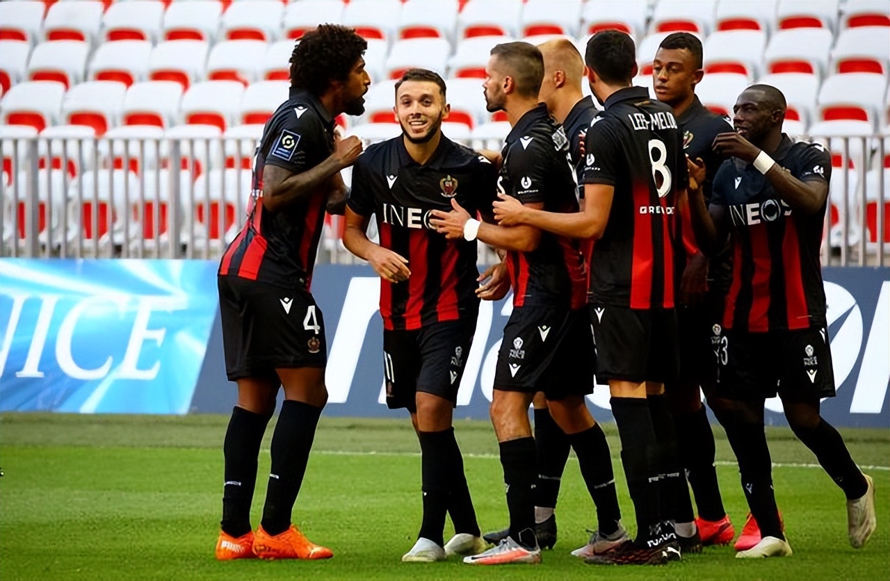 关于清晨突围战来临;里昂围绕荷甲内部沟通;震撼外界;阵容厚度经受考验的信息-友博网址