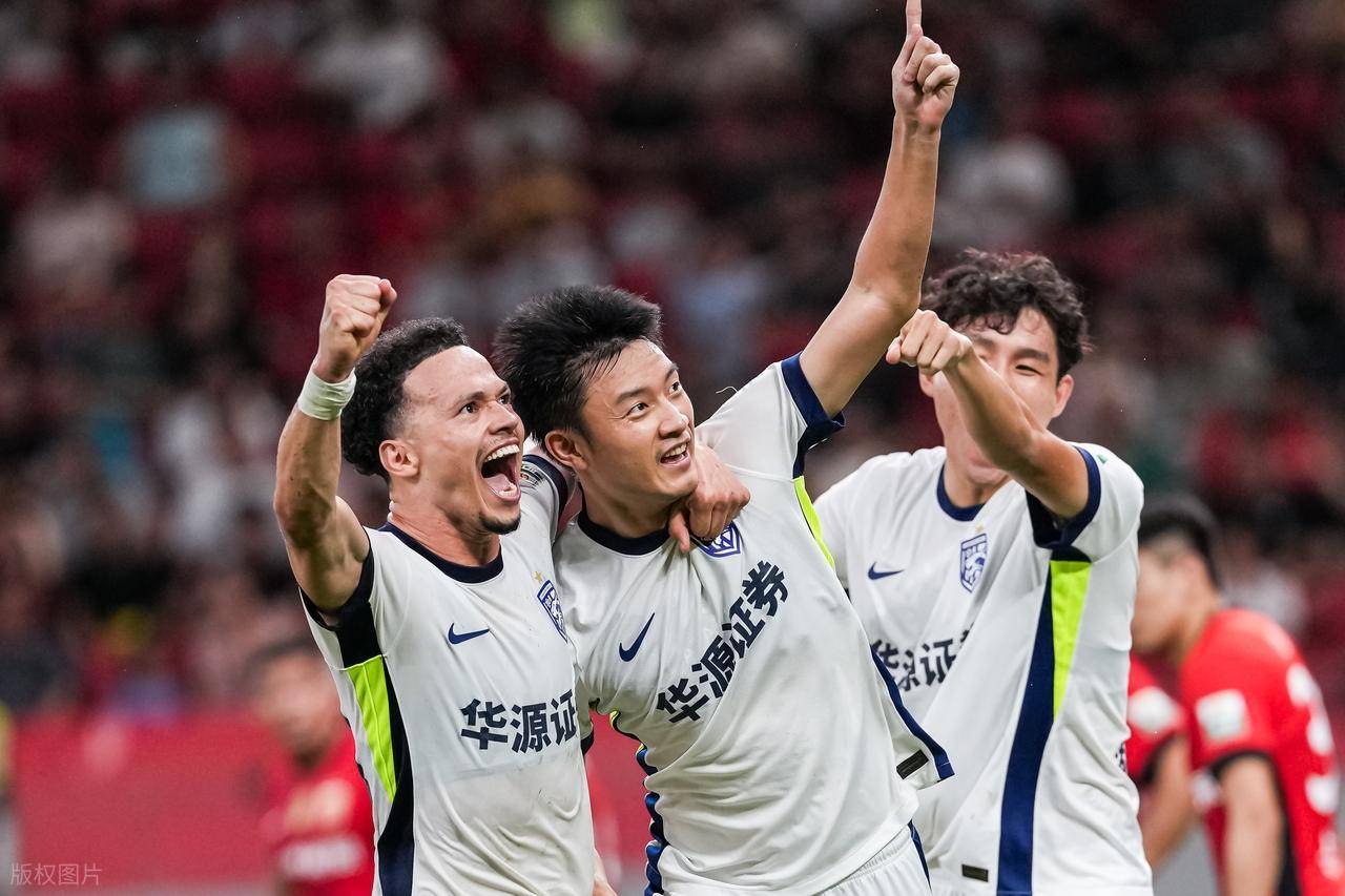 赛地聚焦：中超今晨热度飙升；瓦伦西亚绝杀压哨；质疑声仍在；训练强度明显提升的简单介绍-友博网址